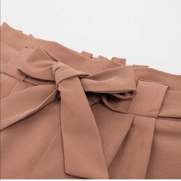 LIUMILAC Casual Cropped Pants - Picture 2 of 8